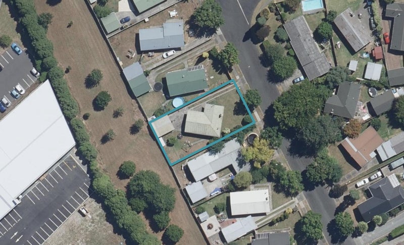 79 Oakfield Crescent, Pukete, Hamilton - Carousel 1
