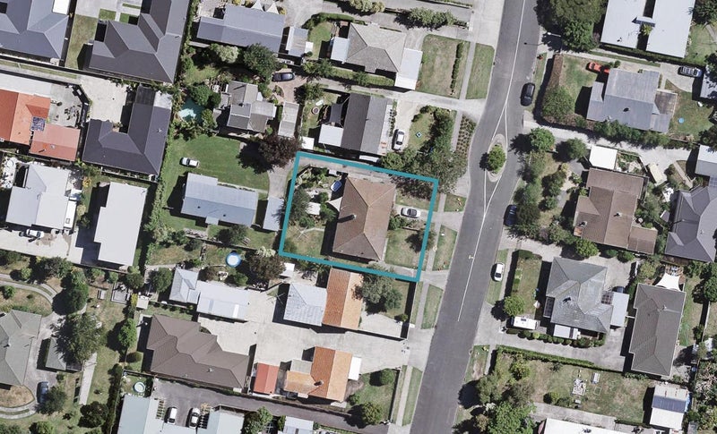 13 Hammond Road, Taradale, Napier - Carousel 1