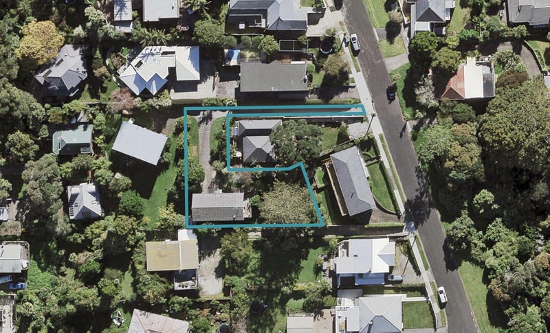 43 Huka Road, Birkenhead, Auckland - Carousel 1