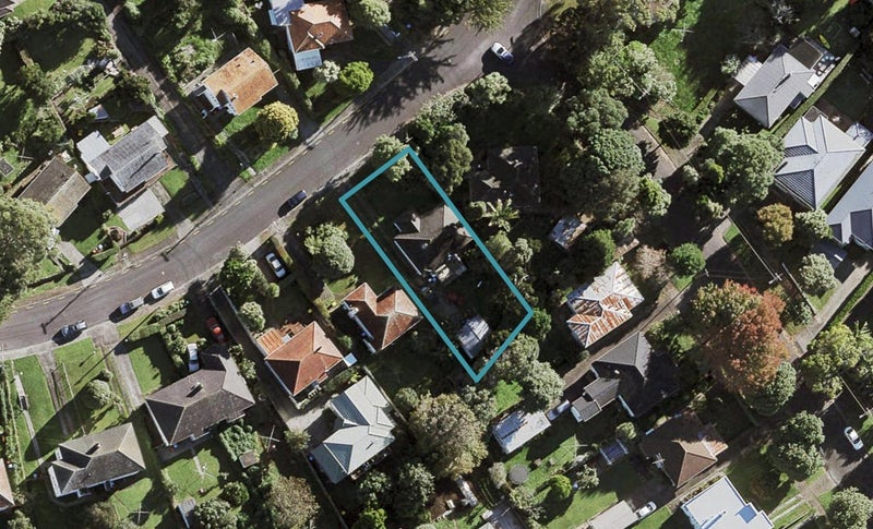 52 Mount Royal Avenue, Mount Albert, Auckland - Carousel 1