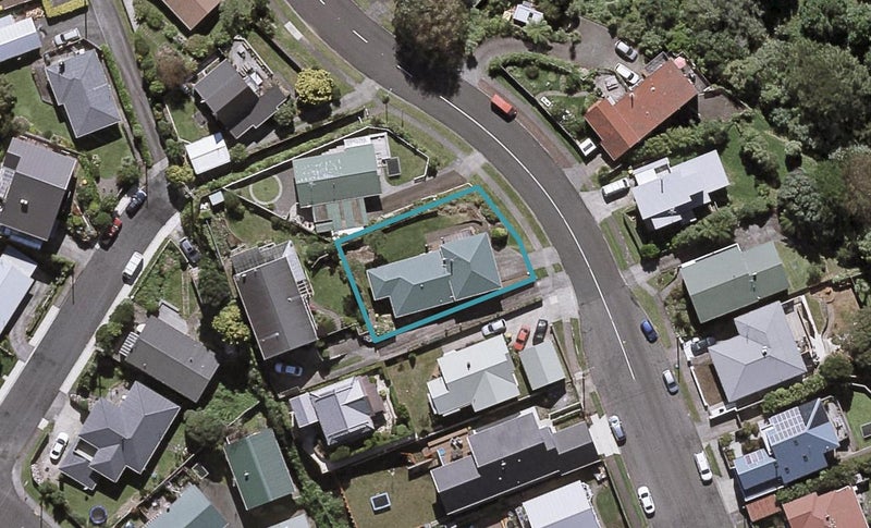61 Dorset Avenue, Westown, New Plymouth - Carousel 1