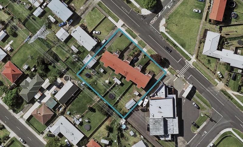 245 Bairds Road, Ōtara, Auckland - Carousel 1