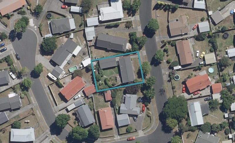105 Oakfield Crescent, Pukete, Hamilton - Carousel 1