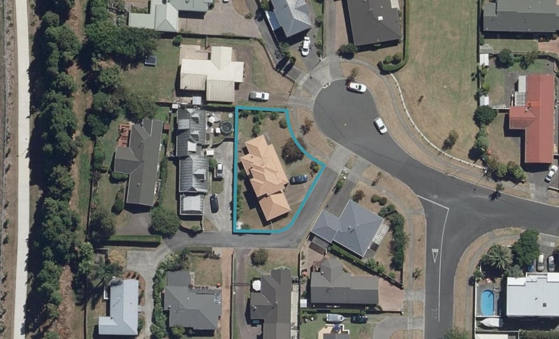 23 Rimmington Drive, Hamilton Lake, Hamilton - Carousel 1