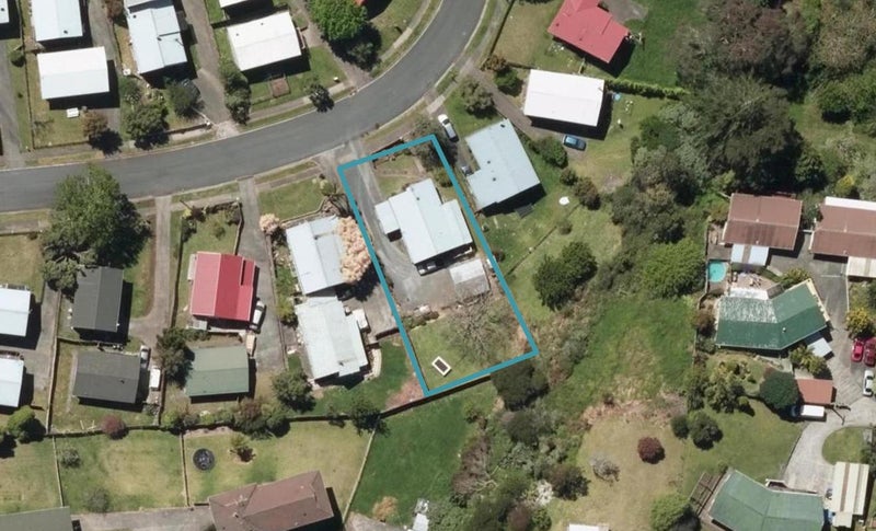 15 Warwick Place, Raumanga, Whangarei - Carousel 1