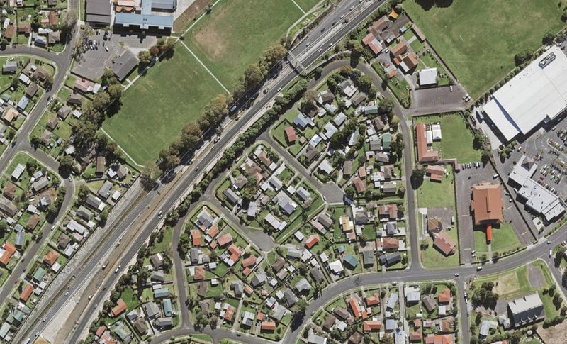 9/3 Harwell Place, Mangere, Auckland - Carousel 1