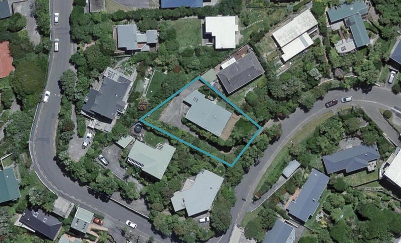 85 Madras Street, Khandallah, Wellington - Carousel 1