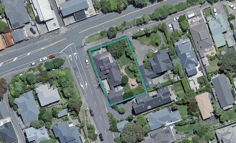 17 Braithwaite Street, Karori, Wellington - Carousel 1