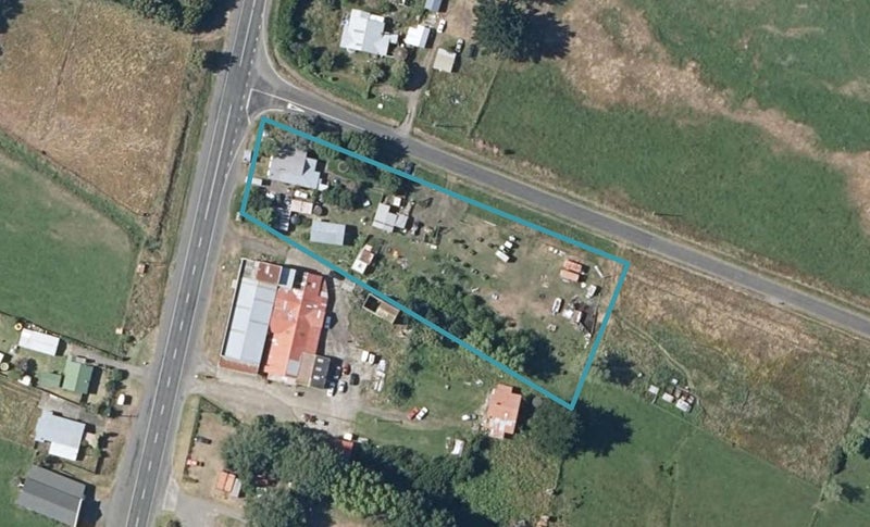 1110 State Highway 1, Himatangi, Foxton - Carousel 1