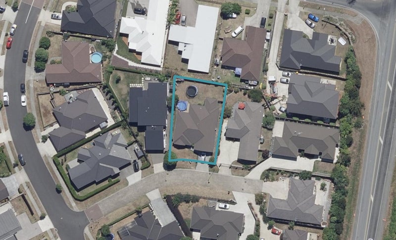 5 Stanton Place, Huntington, Hamilton - Carousel 1