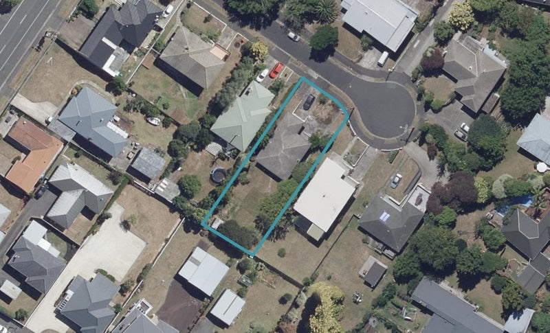 8 Corbett Avenue, Hillcrest, Hamilton - Carousel 1