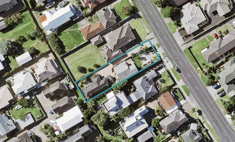 2/33 HATTAWAY Avenue, Bucklands Beach, Auckland - Carousel 1