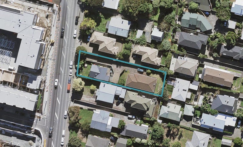 1/912 Mount Eden Road, Three Kings, Auckland - Carousel 1