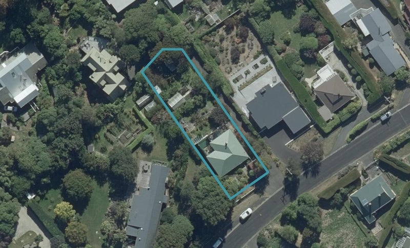 41 Marion Street, Macandrew Bay, Dunedin - Carousel 1