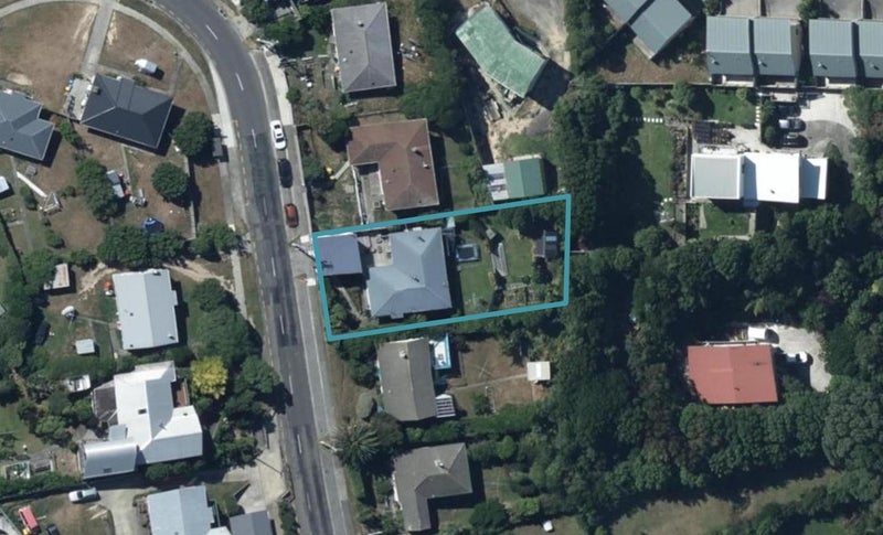 34 Pikarere Street, Titahi Bay, Porirua - Carousel 1