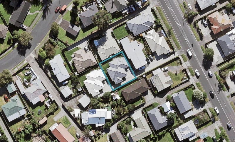 242C Rosebank Road, Avondale, Auckland - Carousel 1