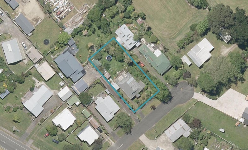 3 Lenihan Street, Whanganui East, Whanganui - Carousel 1