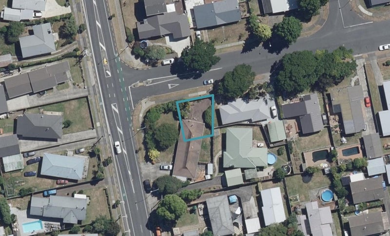 1/2 Challinor Street, Pukete, Hamilton - Carousel 1