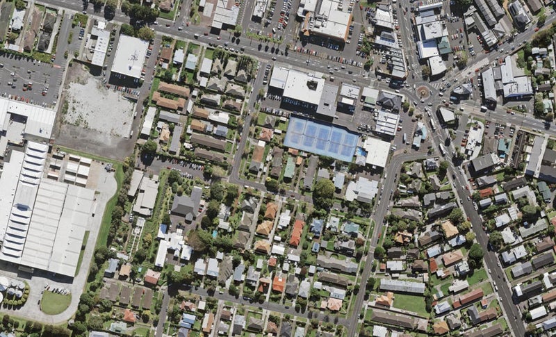 3/9 Erson Avenue, Royal Oak, Auckland - Carousel 1