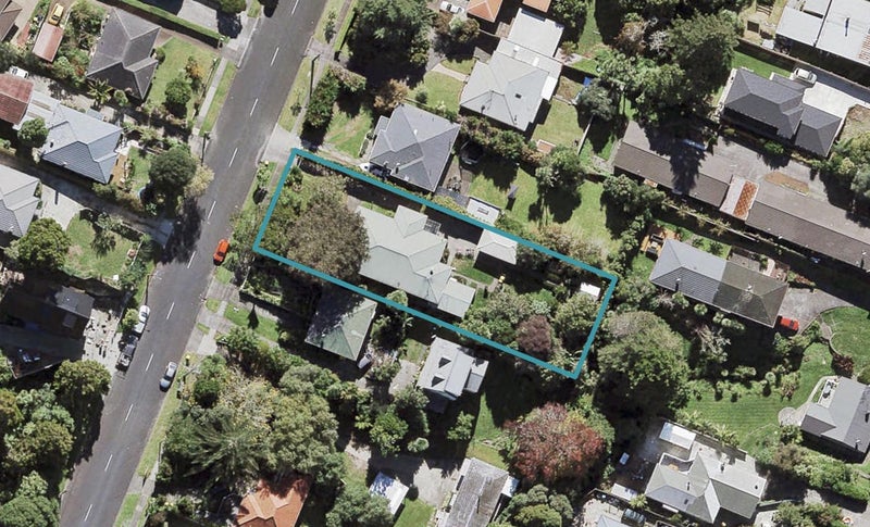 23 Wattle Street, New Lynn, Auckland - Carousel 1