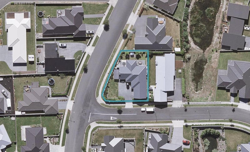 1 Te Arakete Place, Hurworth, New Plymouth - Carousel 1