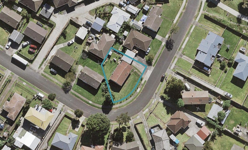 39 Windrush Close, Mangere, Auckland - Carousel 1