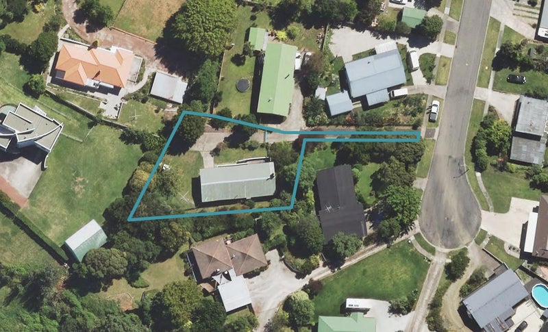 7 Turanga Street, Kaiti, Gisborne - Carousel 1