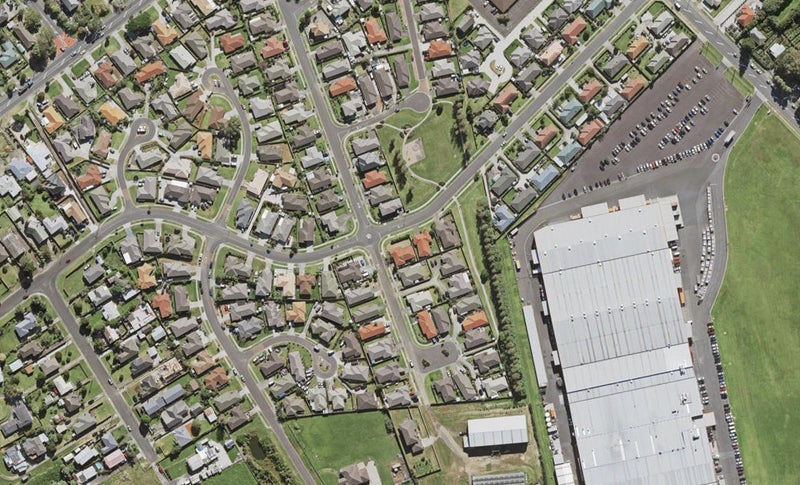 46 Cinnamon Road, Mangere, Auckland - Carousel 1