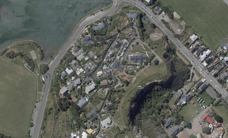 22 Balmoral Lane, Redcliffs, Christchurch - Carousel 1