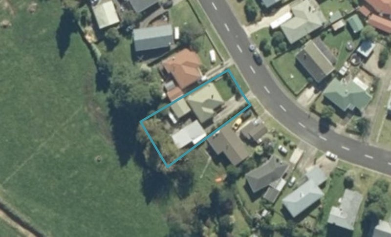 13 Shaw Avenue, Paeroa, Paeroa - Carousel 1
