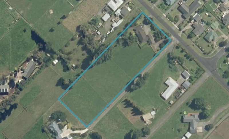37 Bossons Road, Te Aroha, Te Aroha - Carousel 1