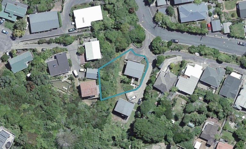 38A Richmond Avenue, Karori, Wellington - Carousel 1