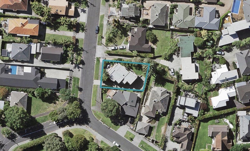 2/11 Comins Crescent, Mission Bay, Auckland - Carousel 1