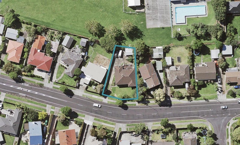 104 Gills Road, Bucklands Beach, Auckland - Carousel 1