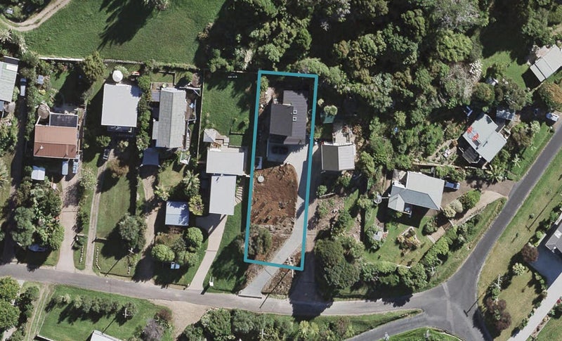 25 Tetley Road, Surfdale, Waiheke Island - Carousel 1
