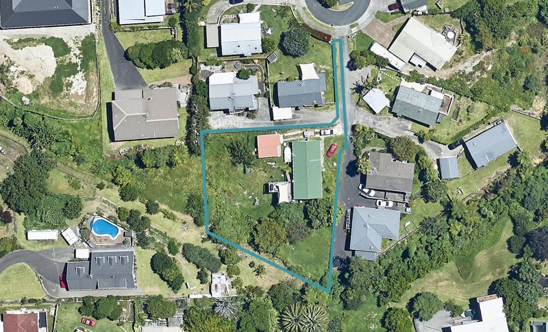 14 Ferndown Close, Brookfield, Tauranga - Carousel 1