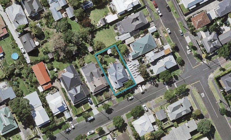 24 Mozeley Avenue, Devonport, Auckland - Carousel 1