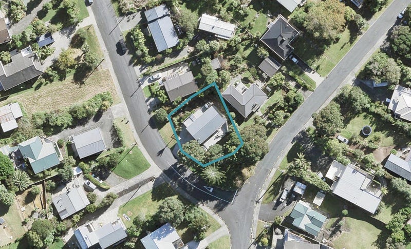 10 Pohutukawa Avenue, Red Beach, Whangaparāoa - Carousel 1