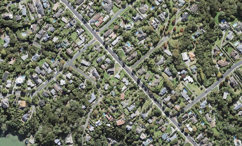 21 Tauhinu Road, Greenhithe, Auckland - Carousel 1