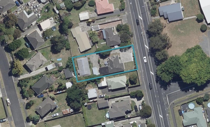403 Peachgrove Road, Fairfield, Hamilton - Carousel 1