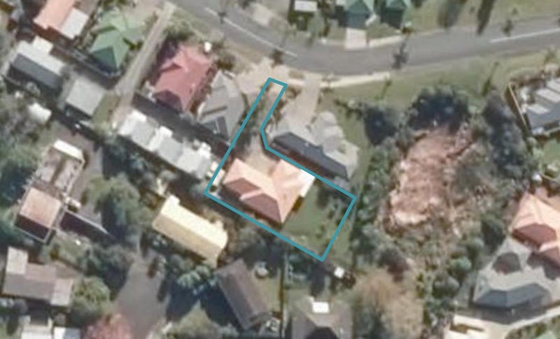 16 Markson Avenue, Onerahi, Whangarei - Carousel 1