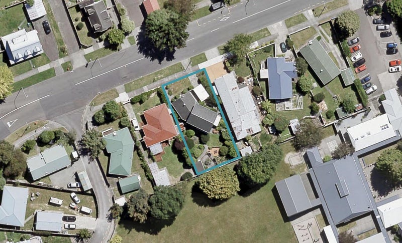 8 California Drive, Totara Park, Upper Hutt - Carousel 1
