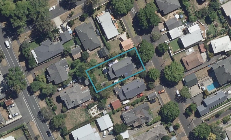 21 George Street, Claudelands, Hamilton - Carousel 1