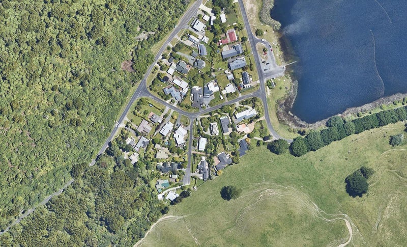 7 Benn Road, Lake Okareka, Rotorua - Carousel 1