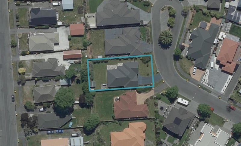 21 Laguna Gardens, Shirley, Christchurch - Carousel 1