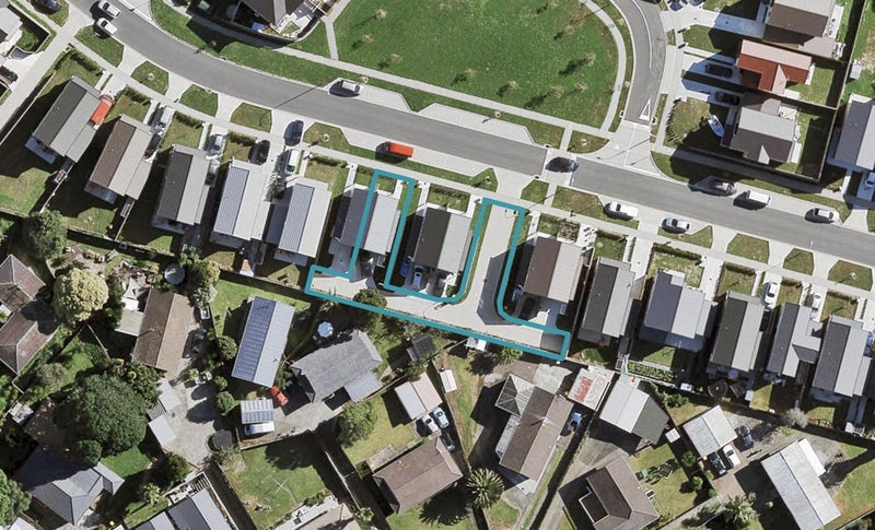 96 Kaimoana Street, Weymouth, Auckland - Carousel 1