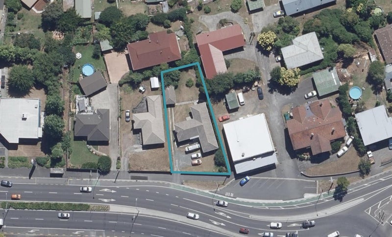 241 Cambridge Road, Hillcrest, Hamilton - Carousel 1
