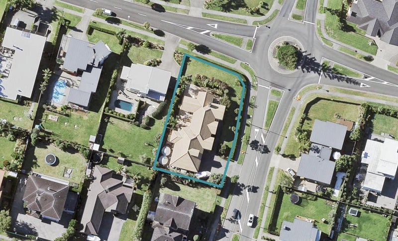 4 Constellation Avenue, Beachlands, Auckland - Carousel 1