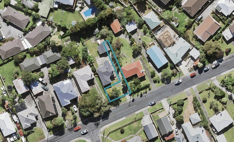 54D Vera Road, Te Atatu South, Auckland - Carousel 1