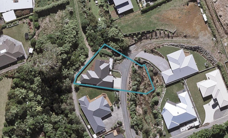 91C Karina Road, Merrilands, New Plymouth - Carousel 1